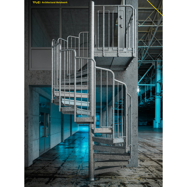 Solidne, przemysłowe schody spiralne CARLA / Krata zgrzewna - fi  200 cm